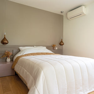 couette légère taupe camel